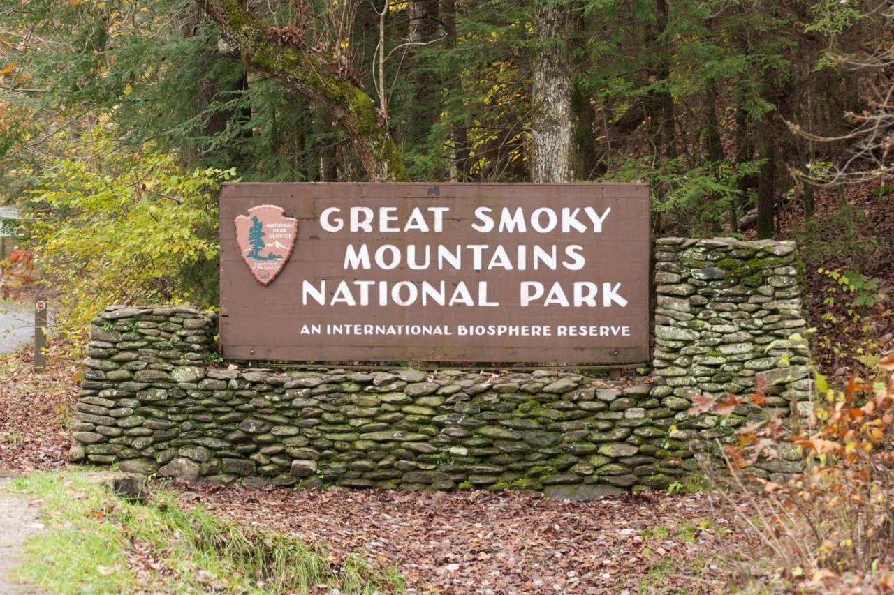 Hidden Creek, Pool Table, Hot Tub, 1089 Free Tickets Each Paid Day, Dollywood And More Gatlinburg Zewnętrze zdjęcie