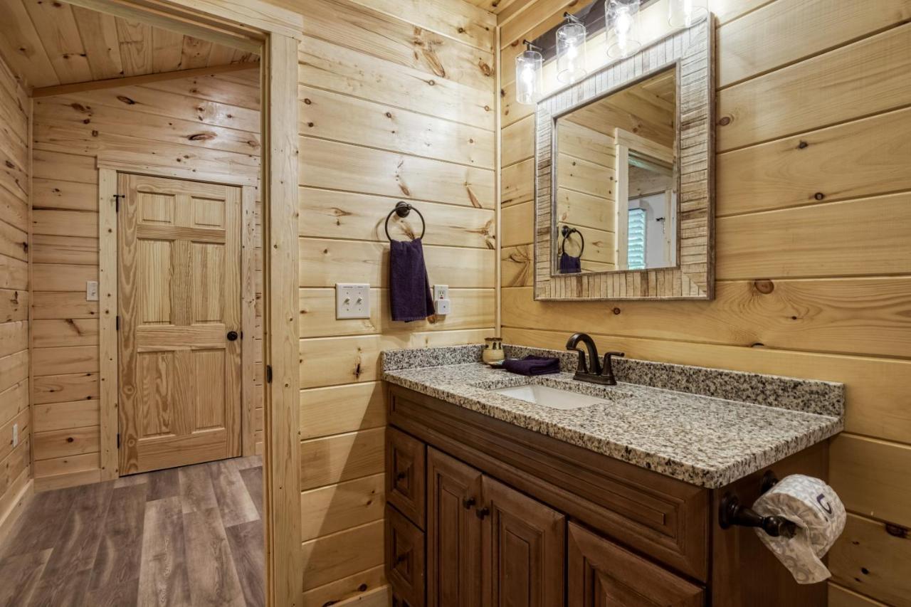 Hidden Creek, Pool Table, Hot Tub, 1089 Free Tickets Each Paid Day, Dollywood And More Gatlinburg Zewnętrze zdjęcie
