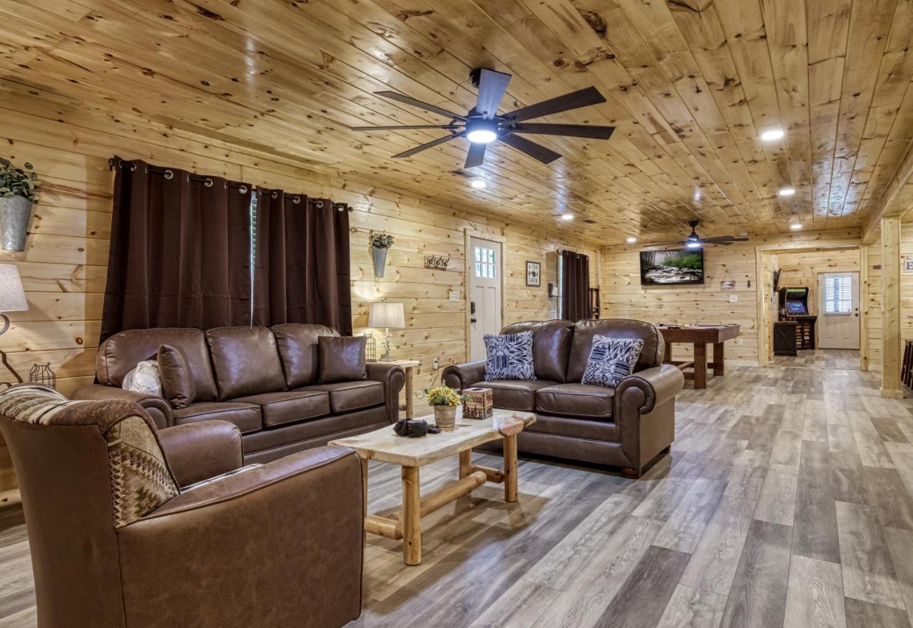 Hidden Creek, Pool Table, Hot Tub, 1089 Free Tickets Each Paid Day, Dollywood And More Gatlinburg Zewnętrze zdjęcie
