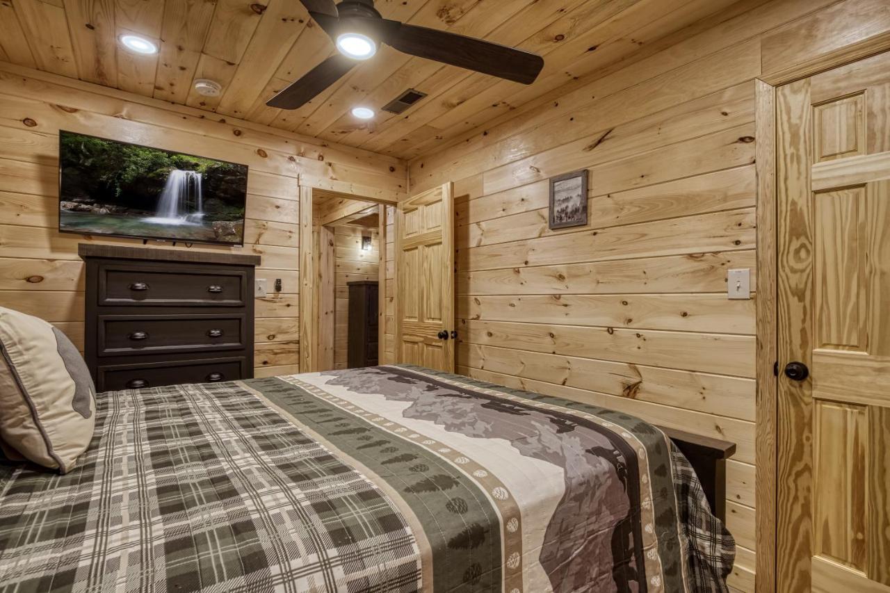 Hidden Creek, Pool Table, Hot Tub, 1089 Free Tickets Each Paid Day, Dollywood And More Gatlinburg Zewnętrze zdjęcie