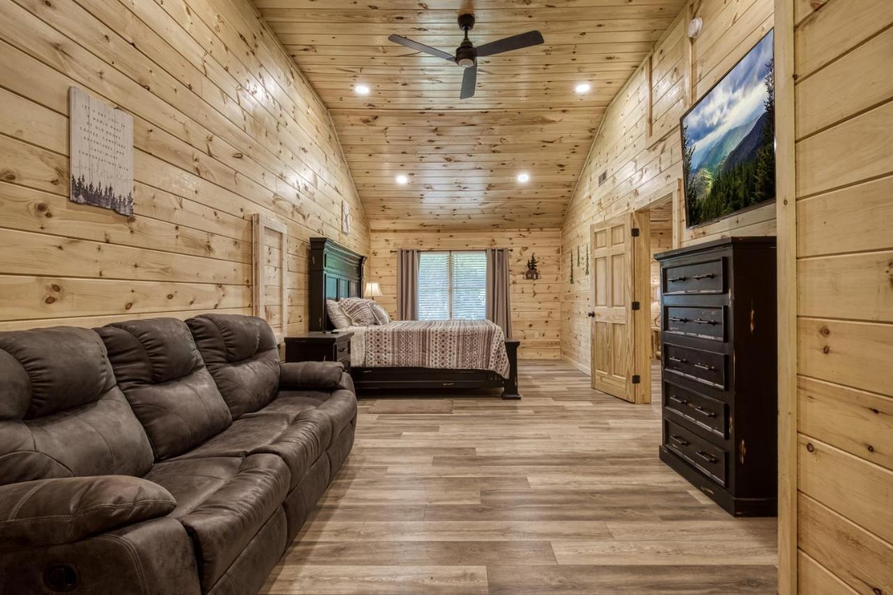 Hidden Creek, Pool Table, Hot Tub, 1089 Free Tickets Each Paid Day, Dollywood And More Gatlinburg Zewnętrze zdjęcie