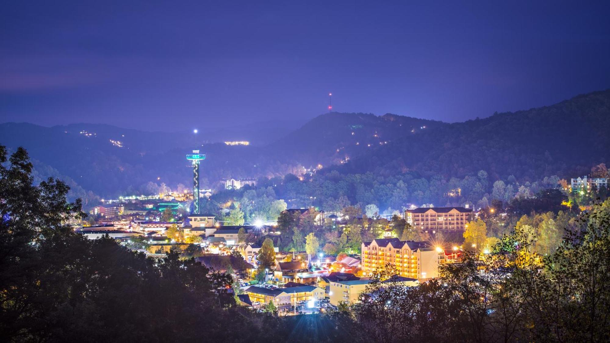 Hidden Creek, Pool Table, Hot Tub, 1089 Free Tickets Each Paid Day, Dollywood And More Gatlinburg Zewnętrze zdjęcie